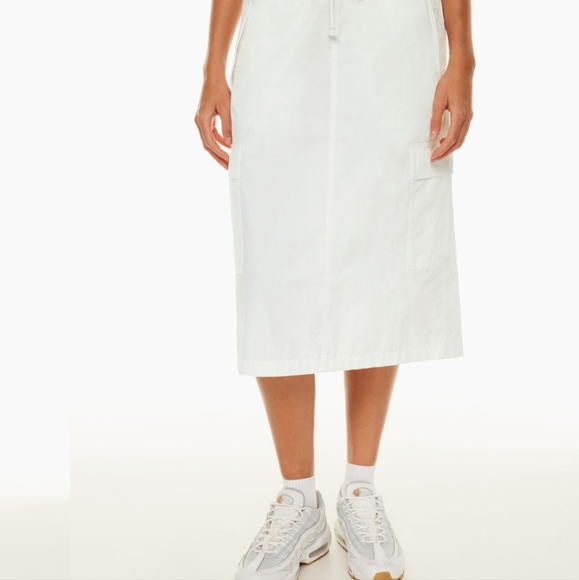 Aritizia TNA Squad Cargo Skirt in white size small - Picture 2 of 11